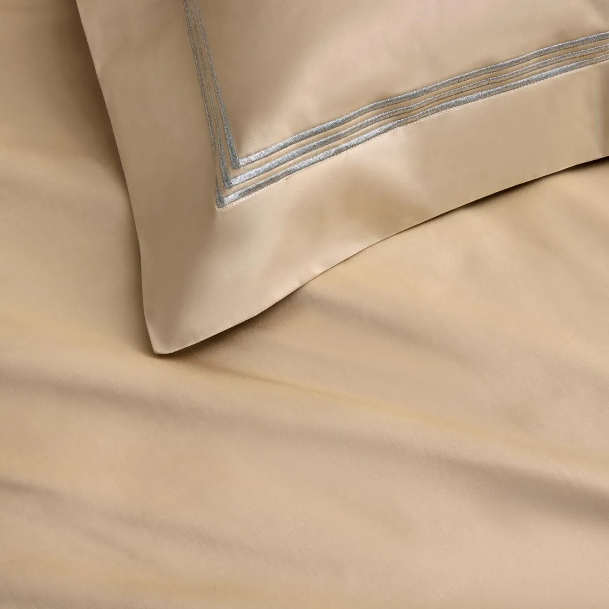 1200TC PALAIS LUX Almond Quilt Cover by Sheridan