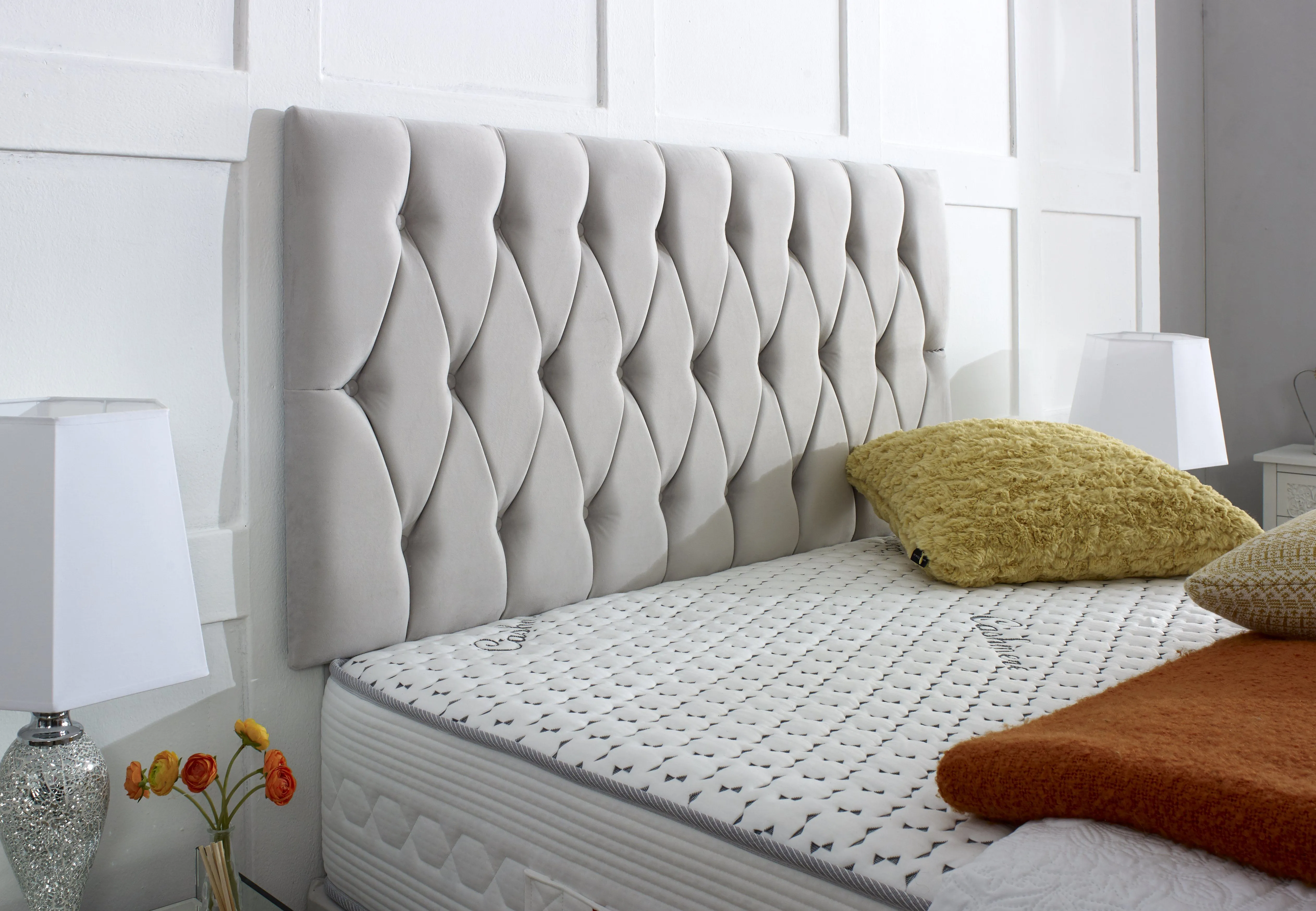Belgravia Divan Bed Set with Button Headboard