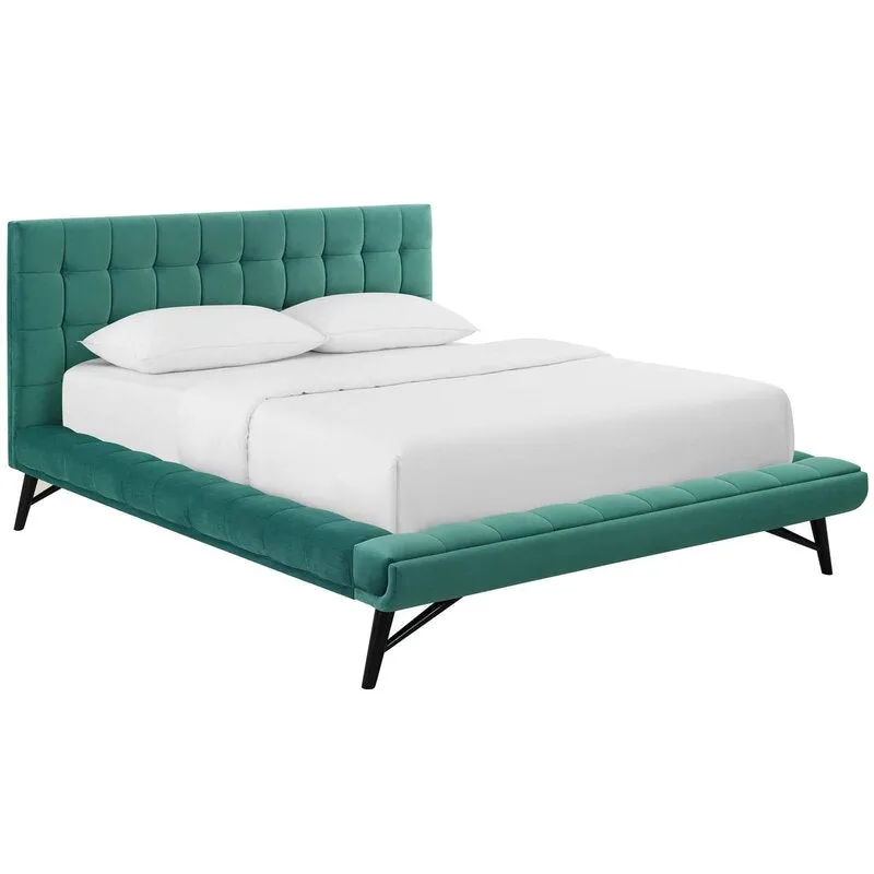 Biscuit Tufted Queen Upholstered Platform Bed