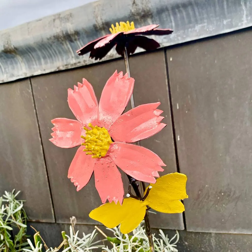 Daisy And Butterfly Garden Stake