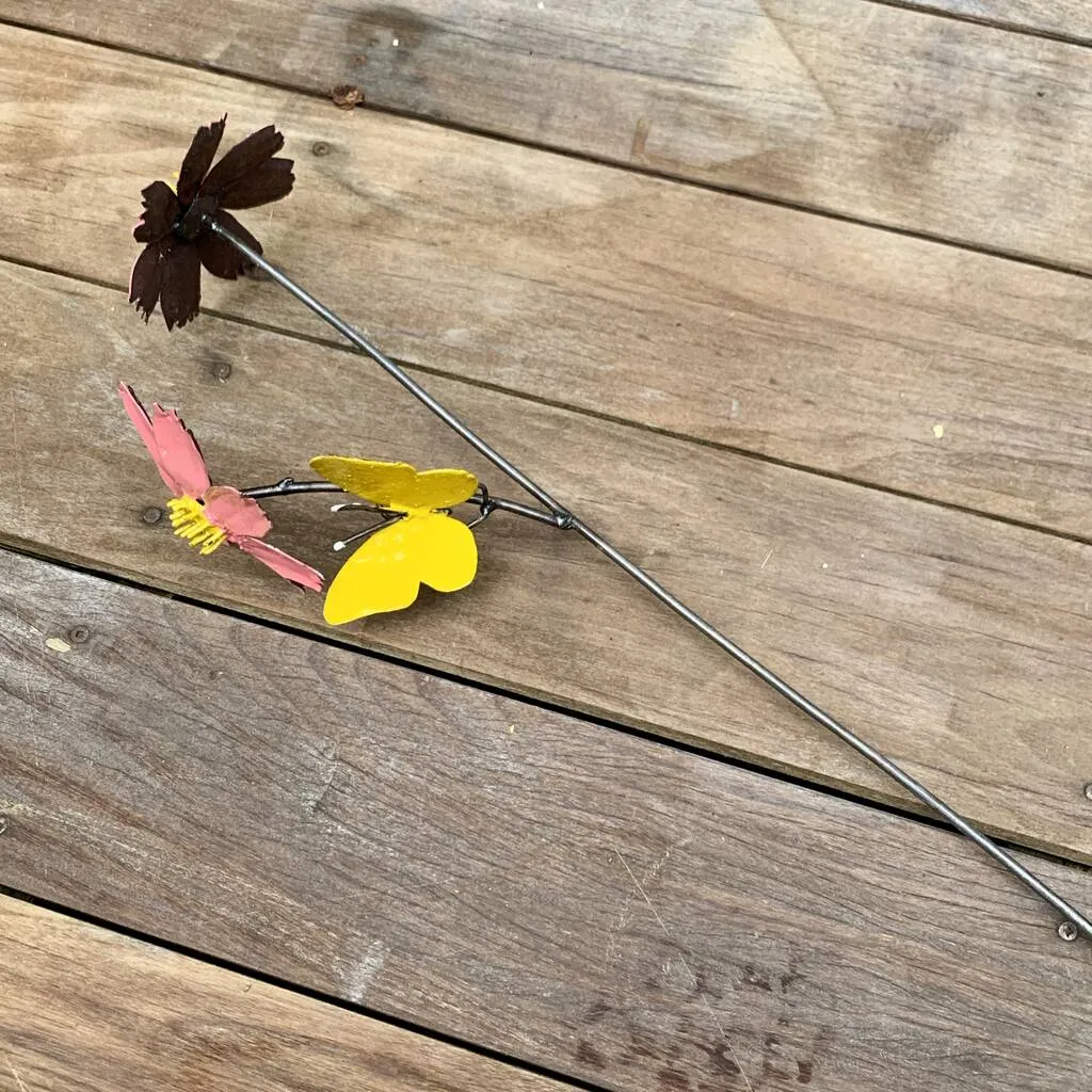 Daisy And Butterfly Garden Stake