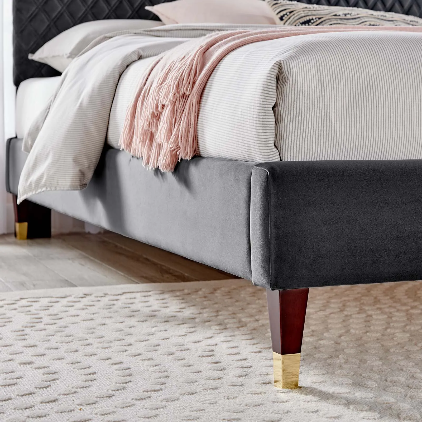 Garcelle Performance Velvet Queen Platform Bed By Modway - MOD-6290