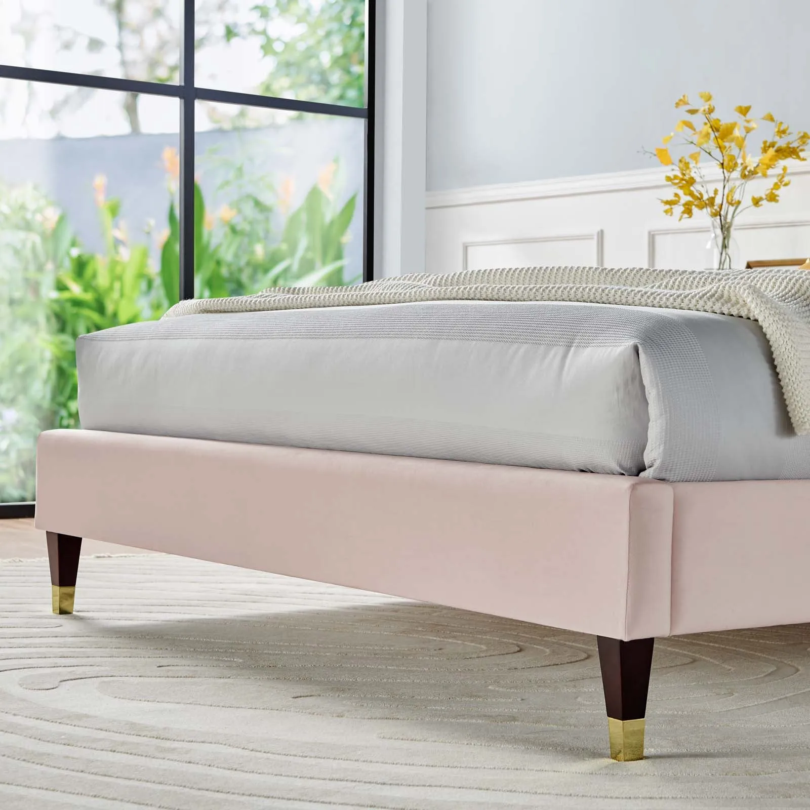 Garcelle Performance Velvet Queen Platform Bed By Modway - MOD-6290