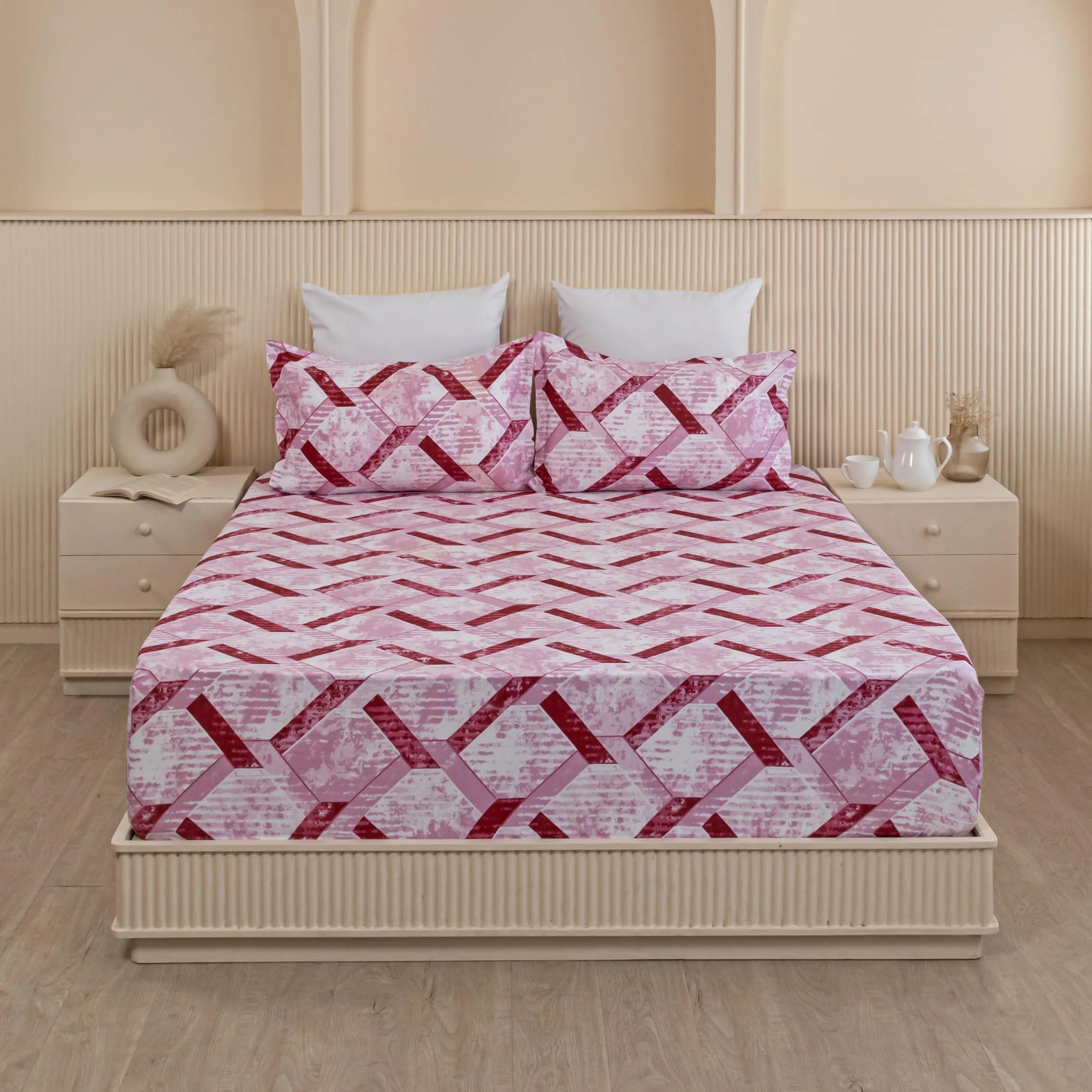 HOMEMONDE 210 TC Cotton Elastic Bedsheet King Size Mattress 84 x 78 Inches Wrinkle Free Geometric Printed Fitted Sheet with 2 Pillow Covers, Baby Pink