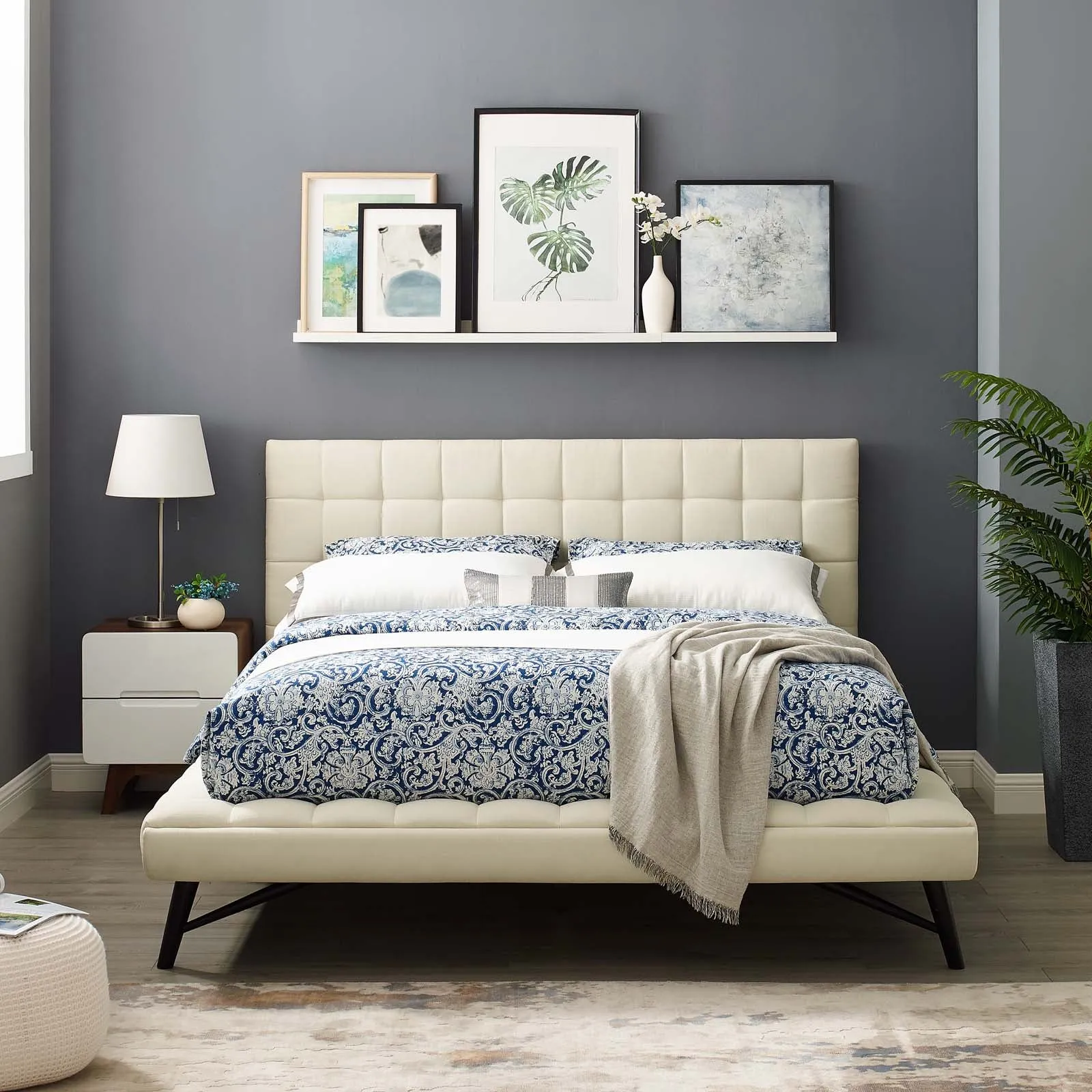Julia Biscuit Tufted Upholstered Fabric Platform Bed