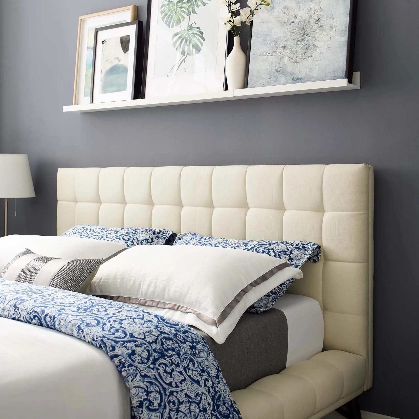 Julia Biscuit Tufted Upholstered Fabric Platform Bed