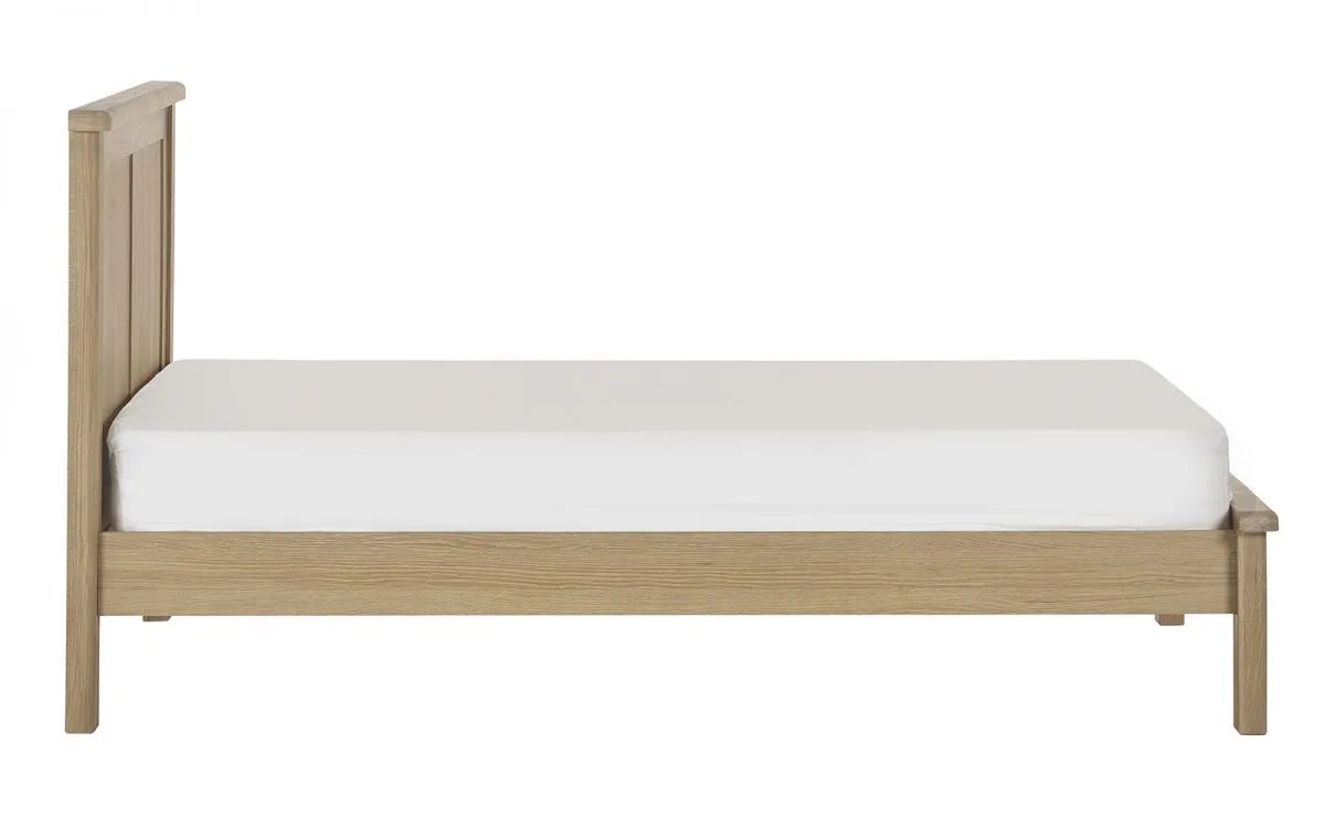 Julian Bowen Memphis Limed Oak Bed