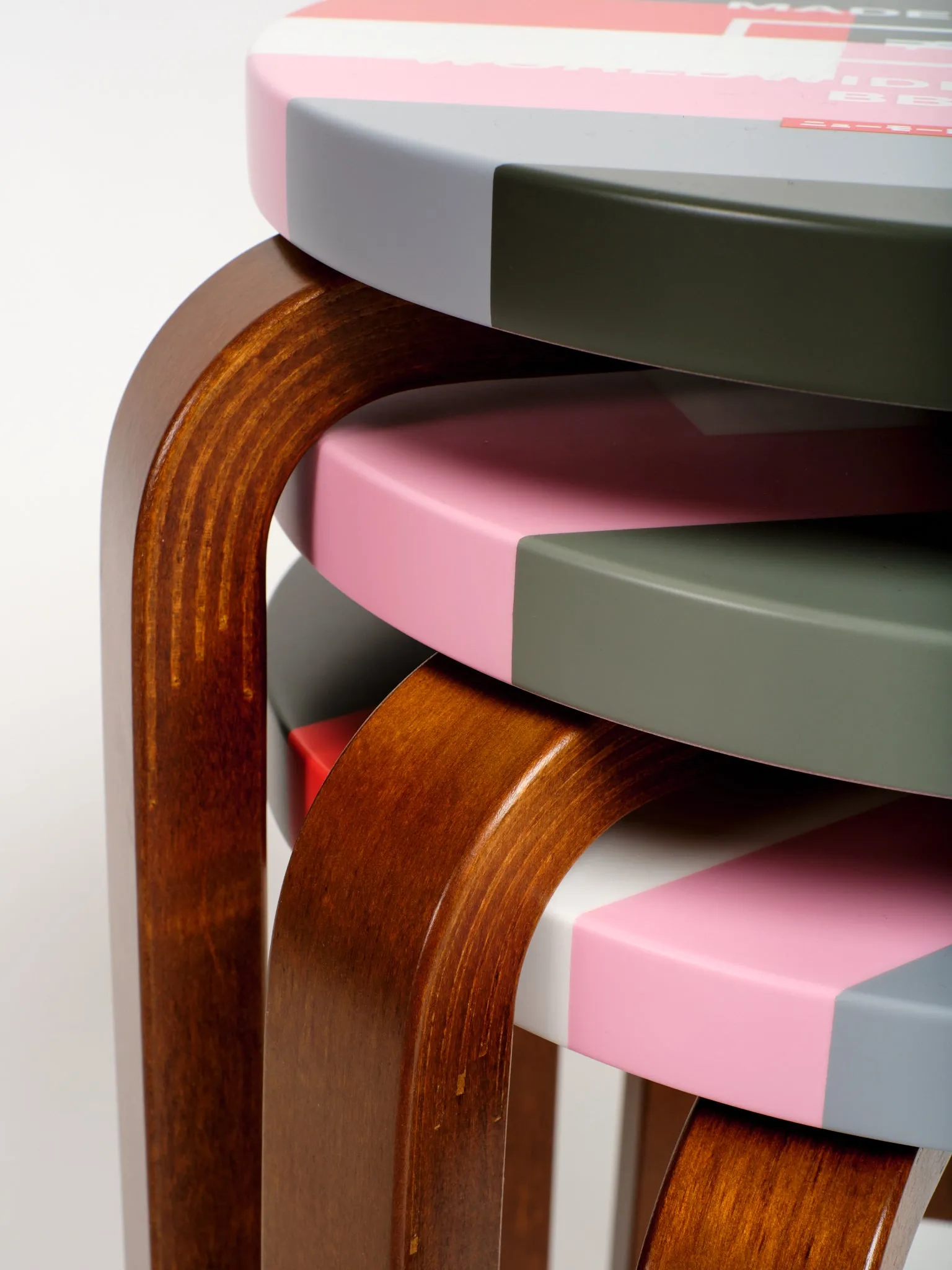 LTD ED FNC Artek Stool 60, Olive 02