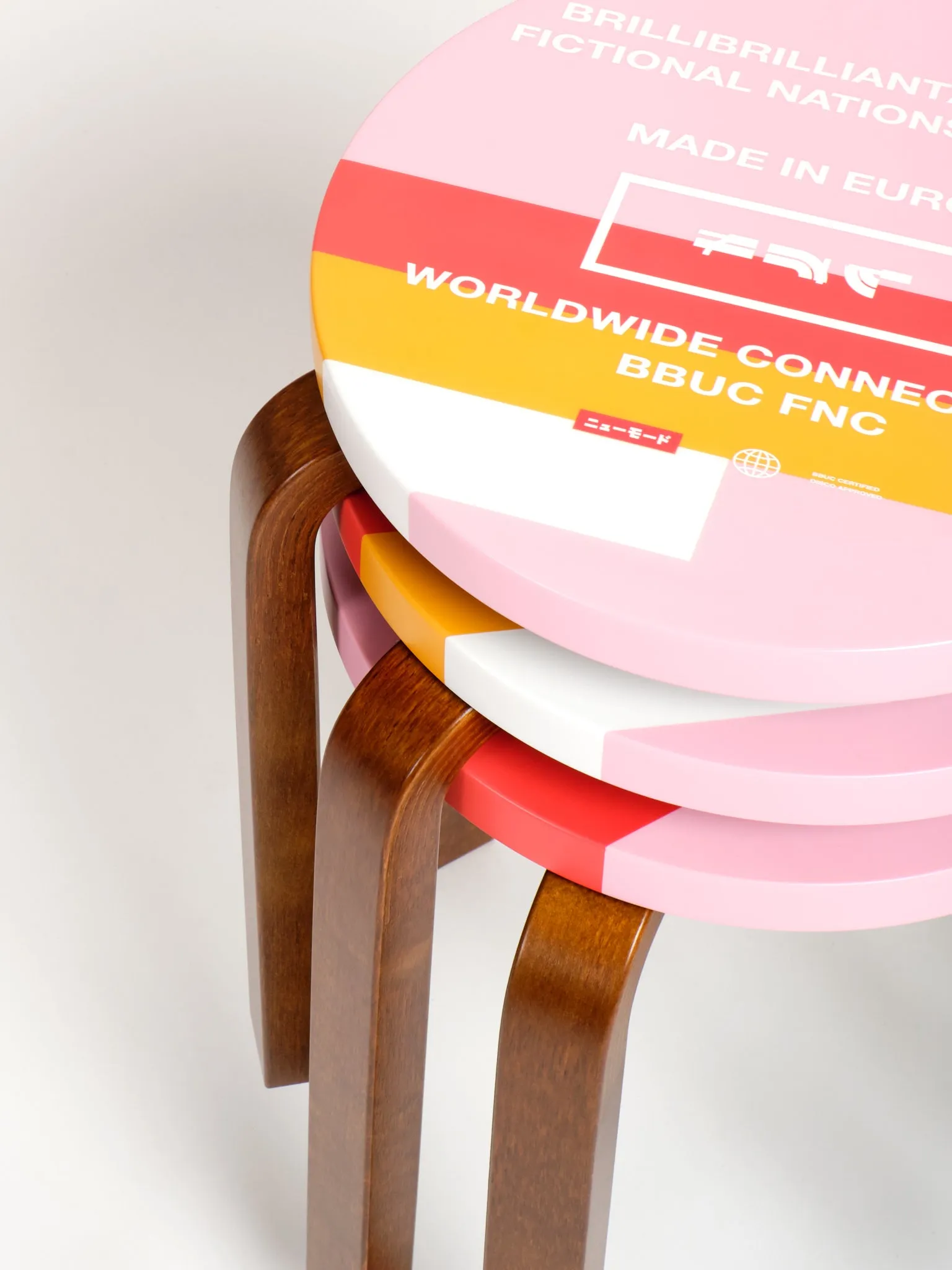 LTD ED FNC Artek Stool 60, Rose 02