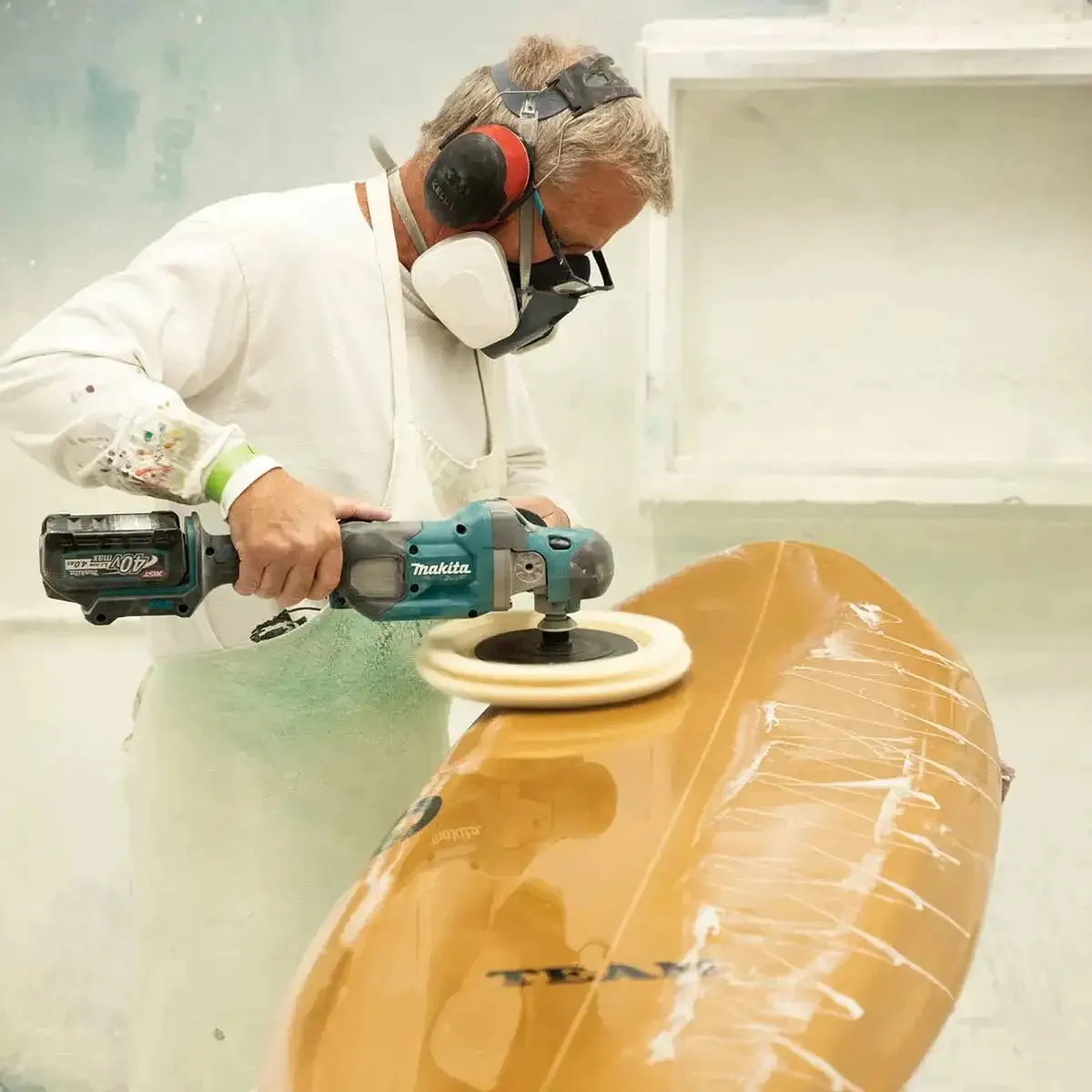 Makita 40V max XGT Brushless Cordless 7" Polisher Kit
