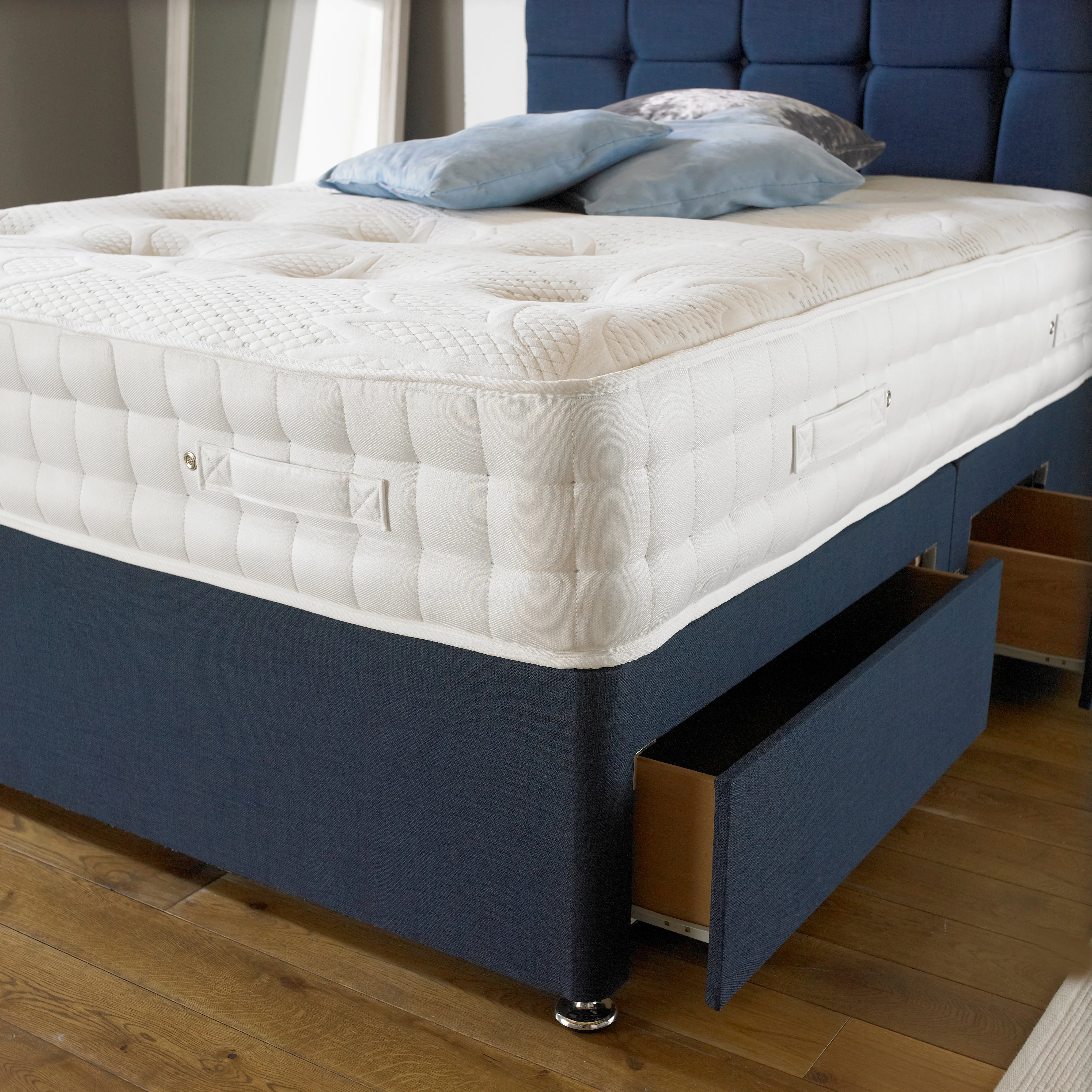 Myer Adams Backcare Memory 2000 Divan Bed