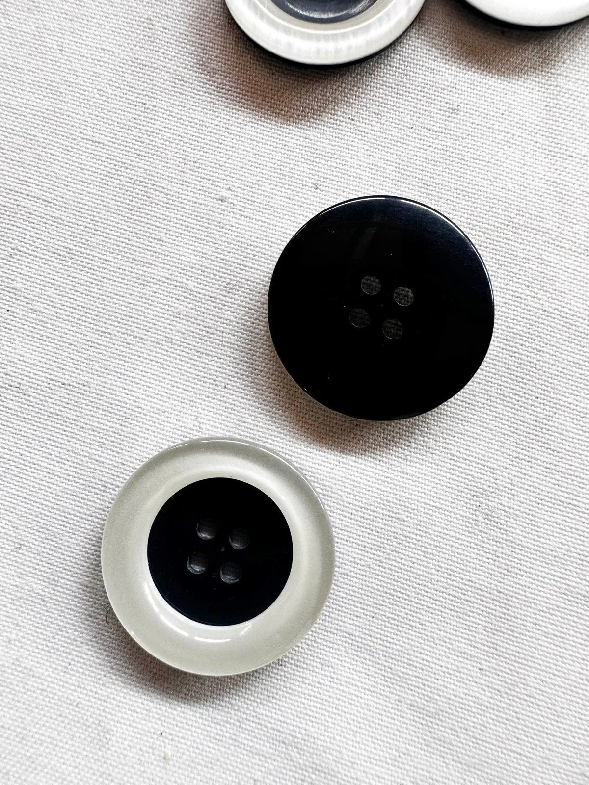 Pearly Edge Black Buttons Bundle
