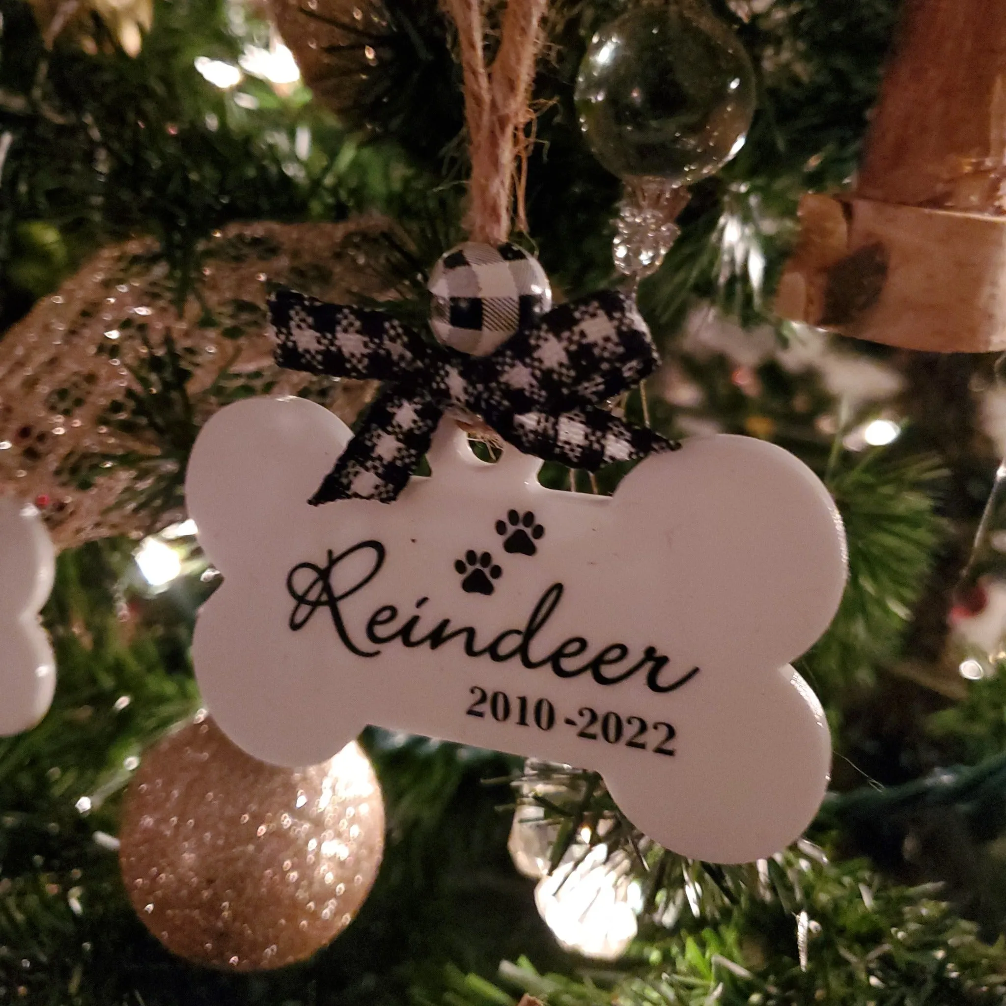 Personalized Pet Memorial Ornament | Bone Shape