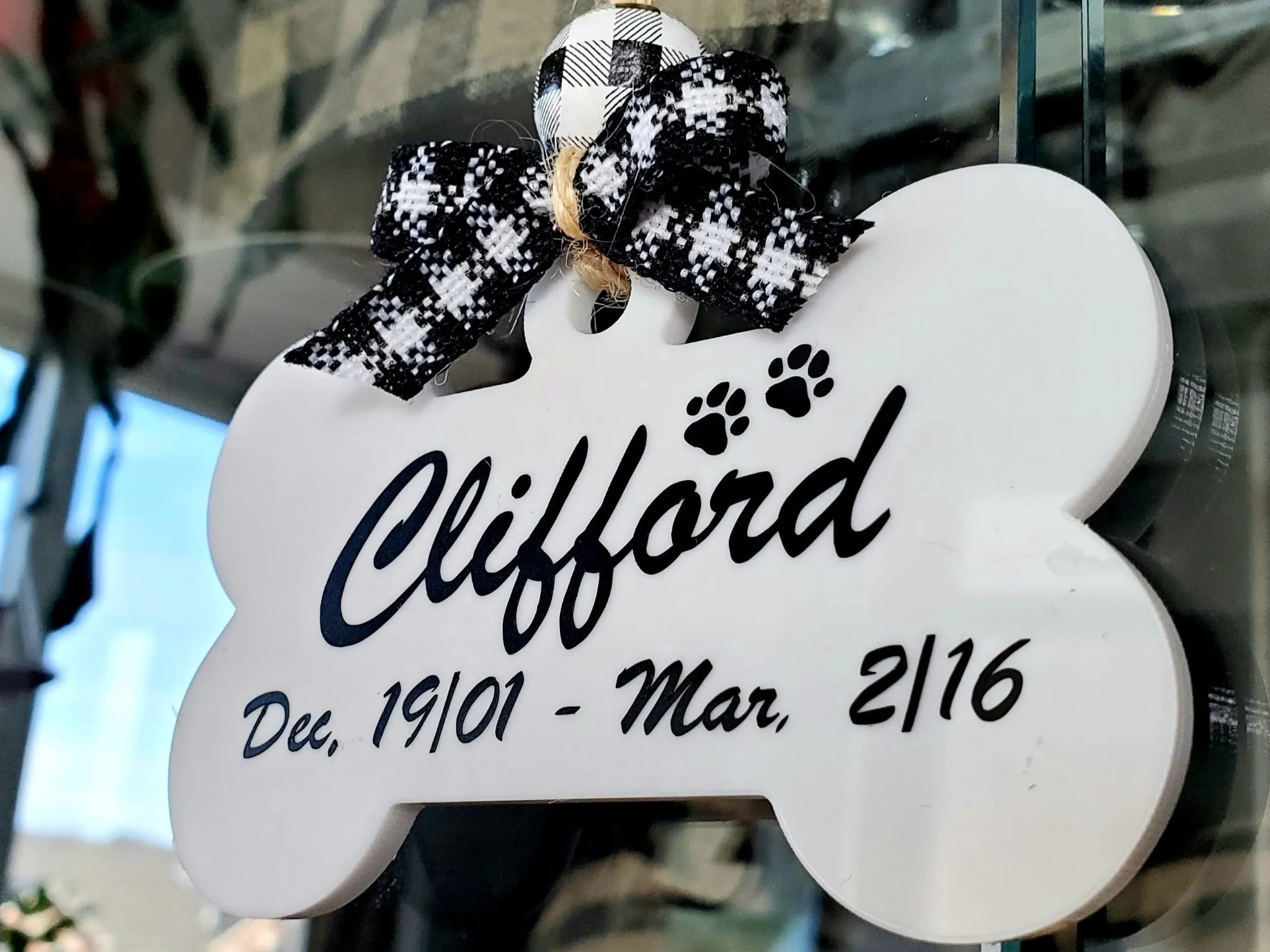 Personalized Pet Memorial Ornament | Bone Shape