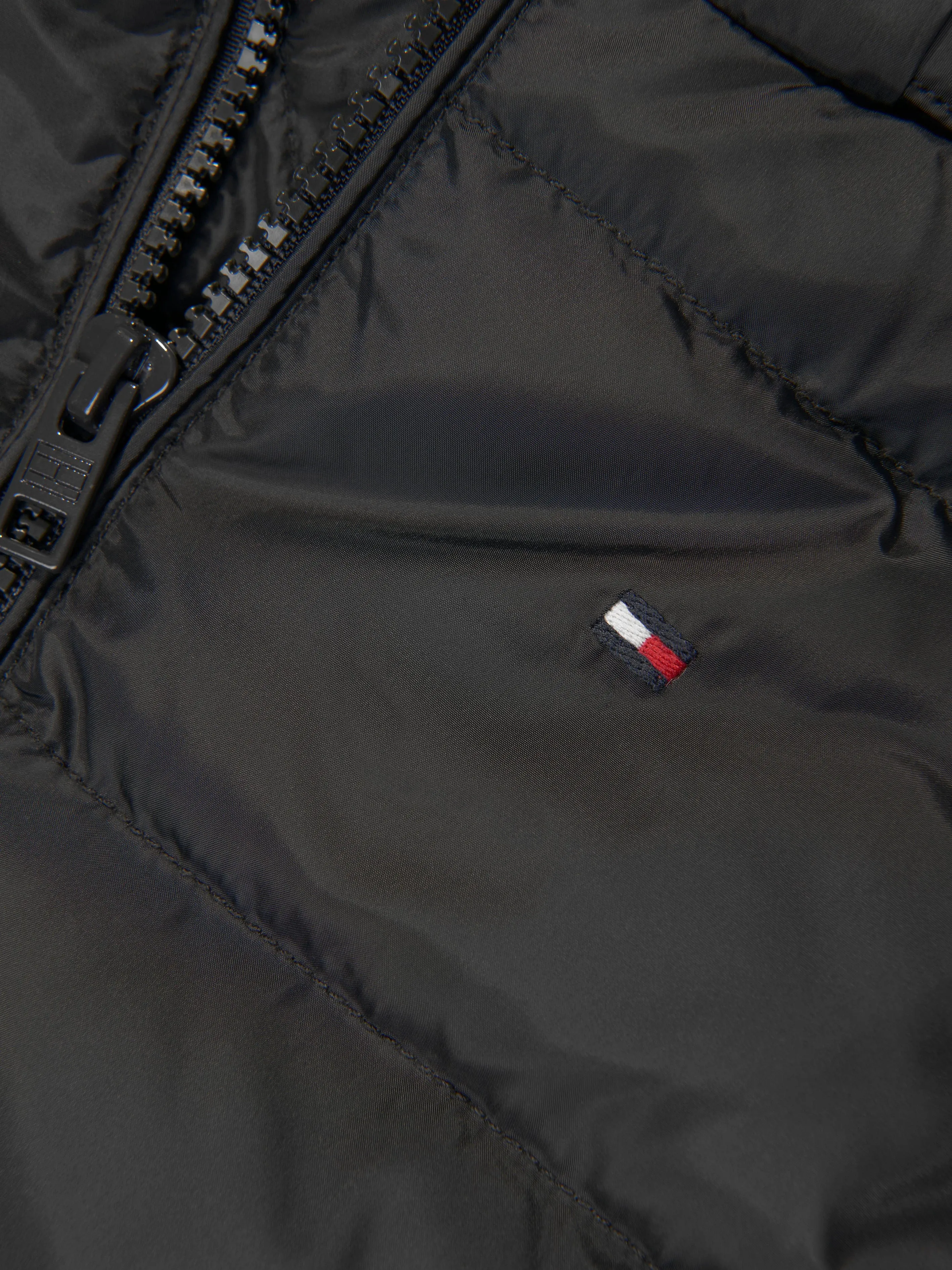 Tommy Hilfiger Boys Essential Down Jacket in Black